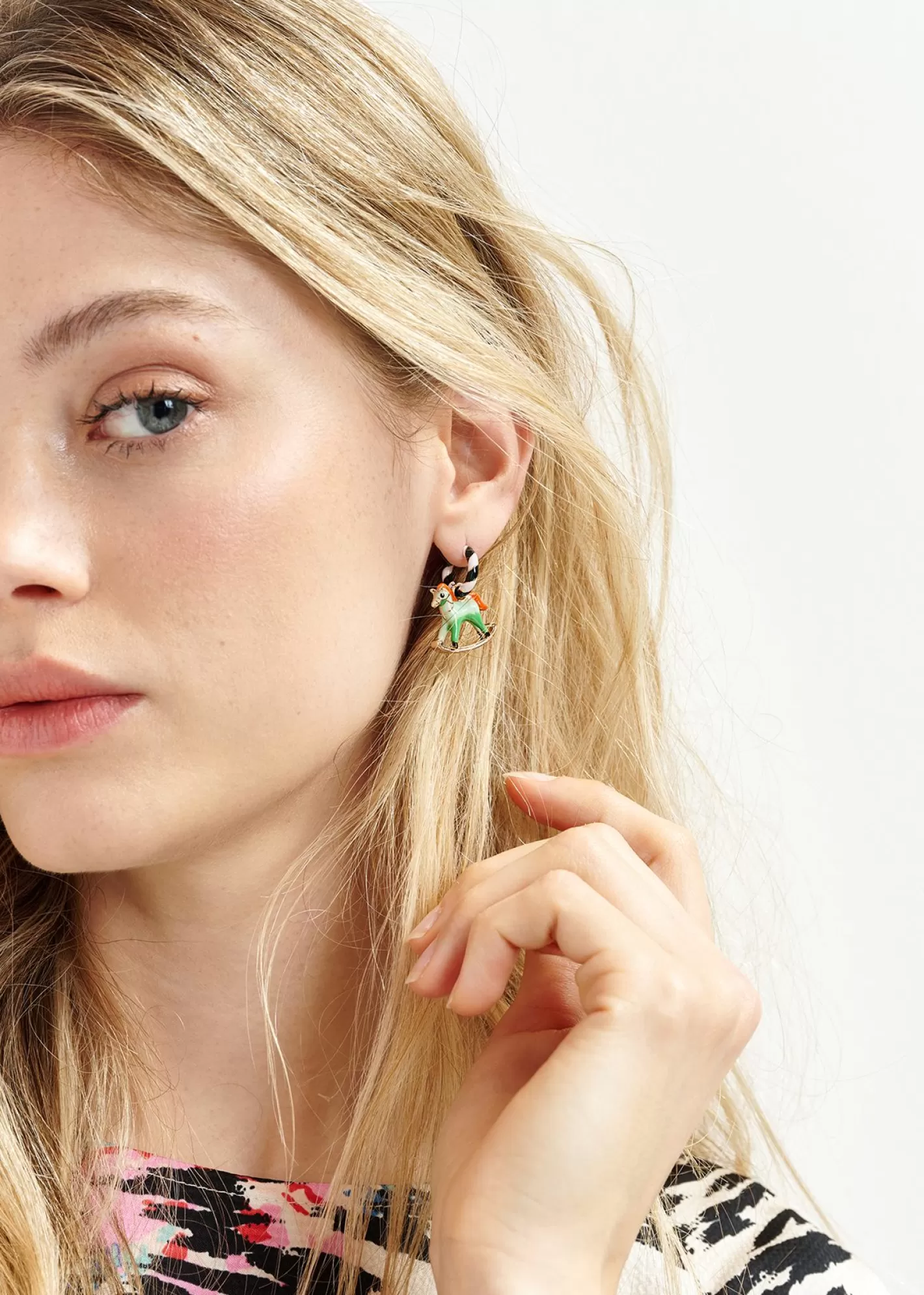 Hot Black and white hoop earrings with flower and rocking horse pendants Jewelry