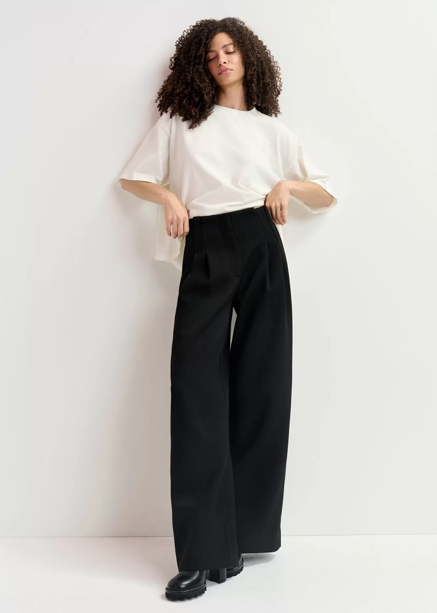 Cheap wide-leg pants Fall 2024 Collection | Pants & Shorts