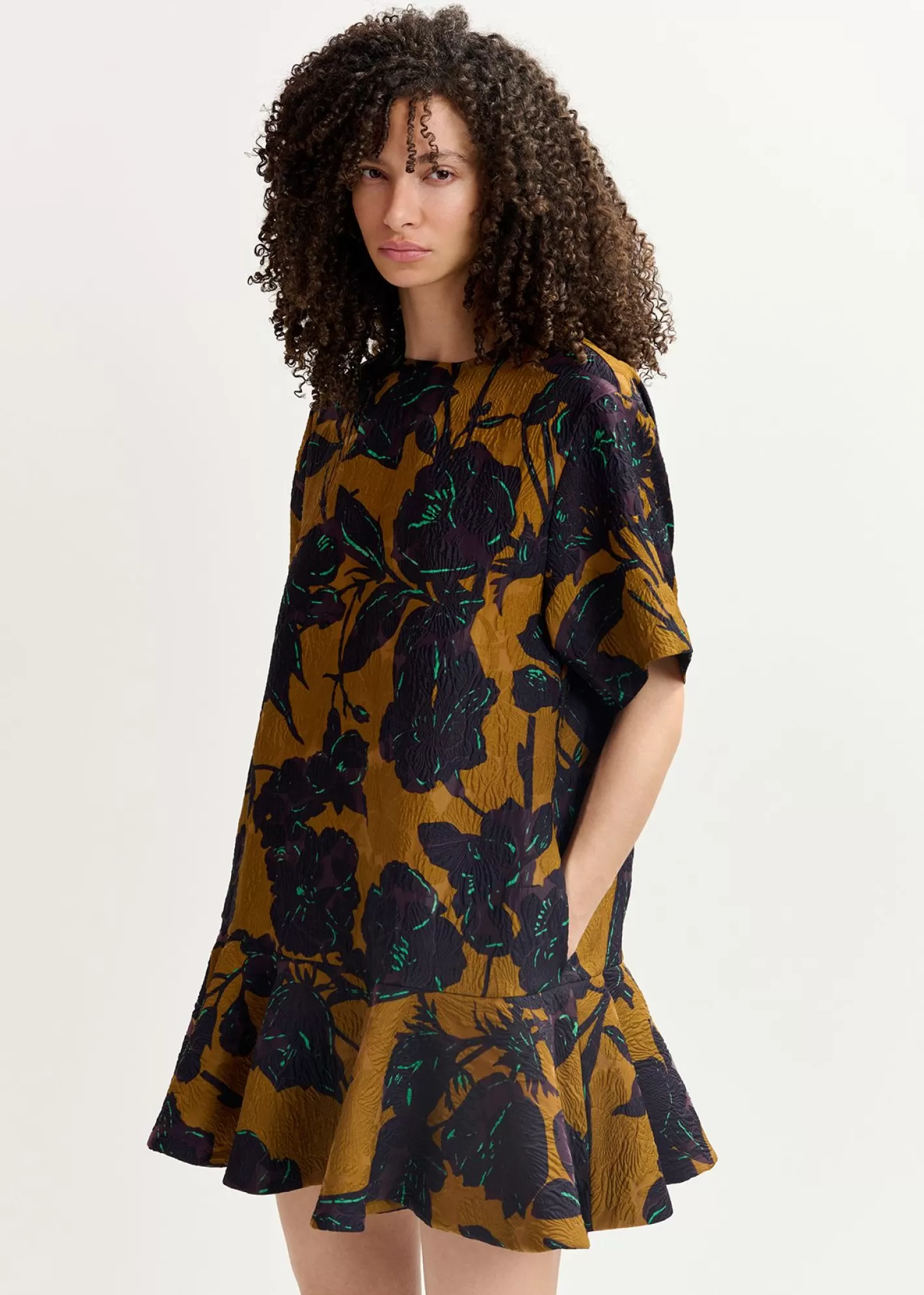Outlet Bronze and navy blue mini dress with floral print Fall 2024 Collection | Prints