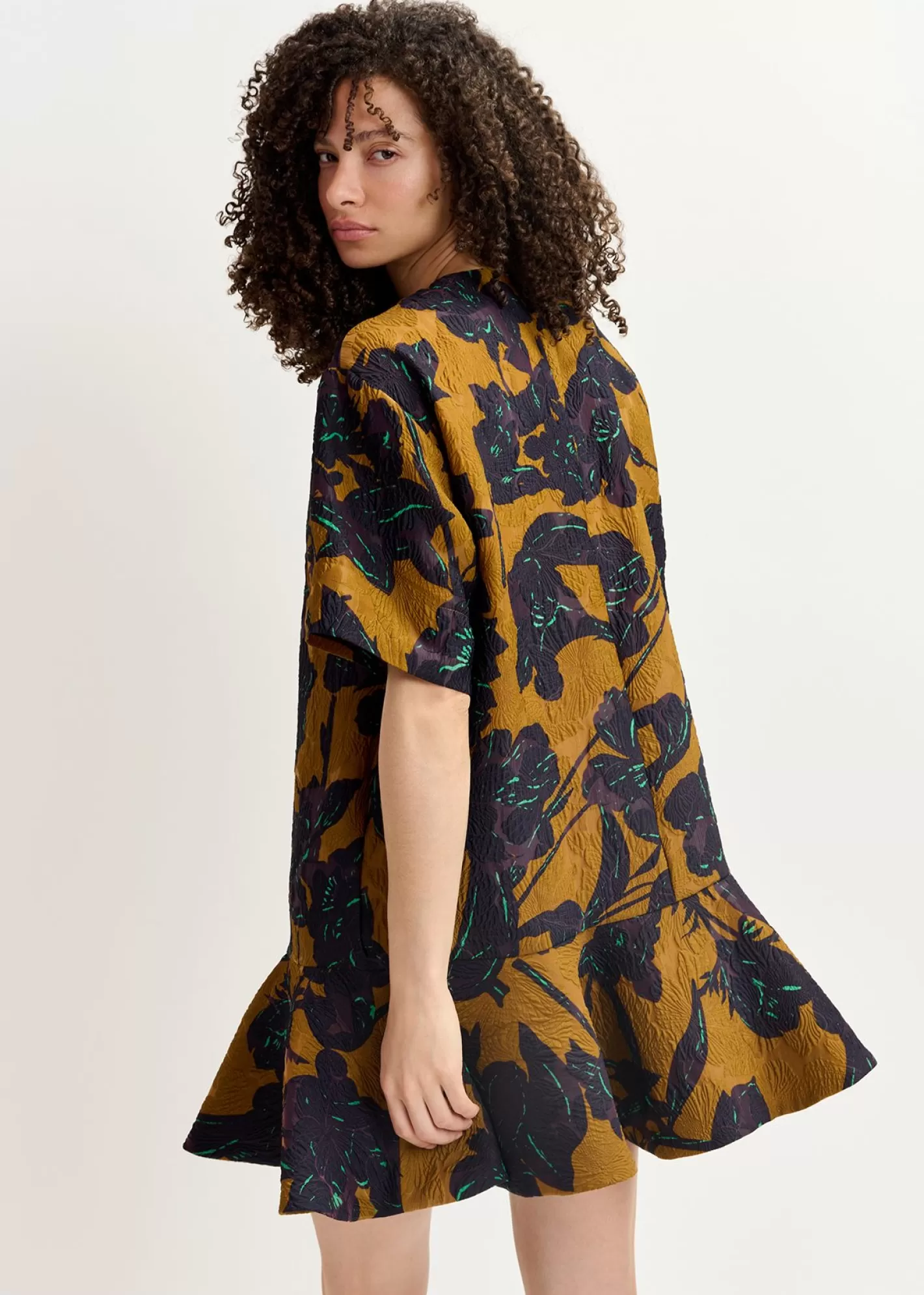 Outlet Bronze and navy blue mini dress with floral print Fall 2024 Collection | Prints