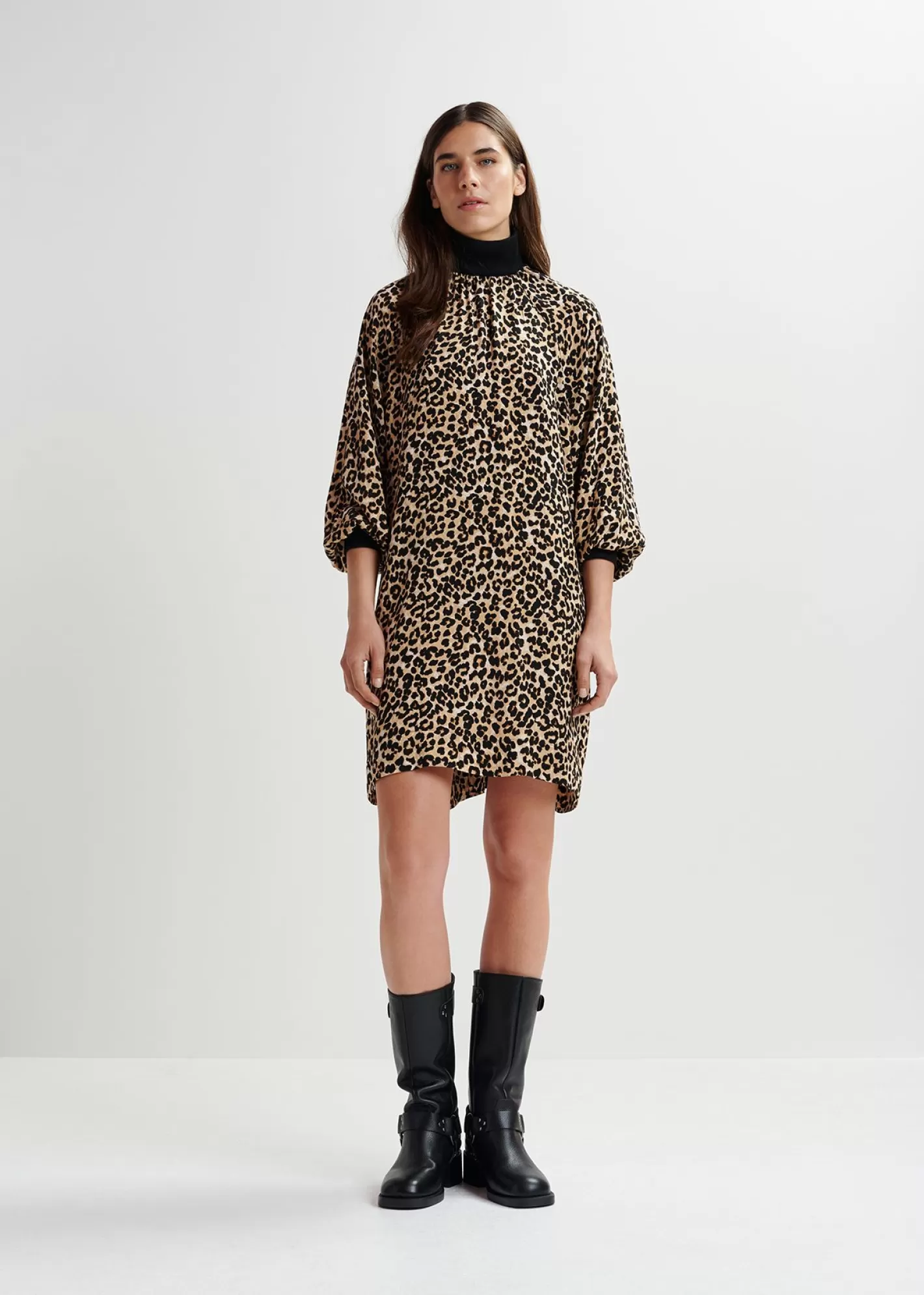 Hot Brown leopard-print mini dress with rib-knitted trims Fall 2024 Collection | Prints