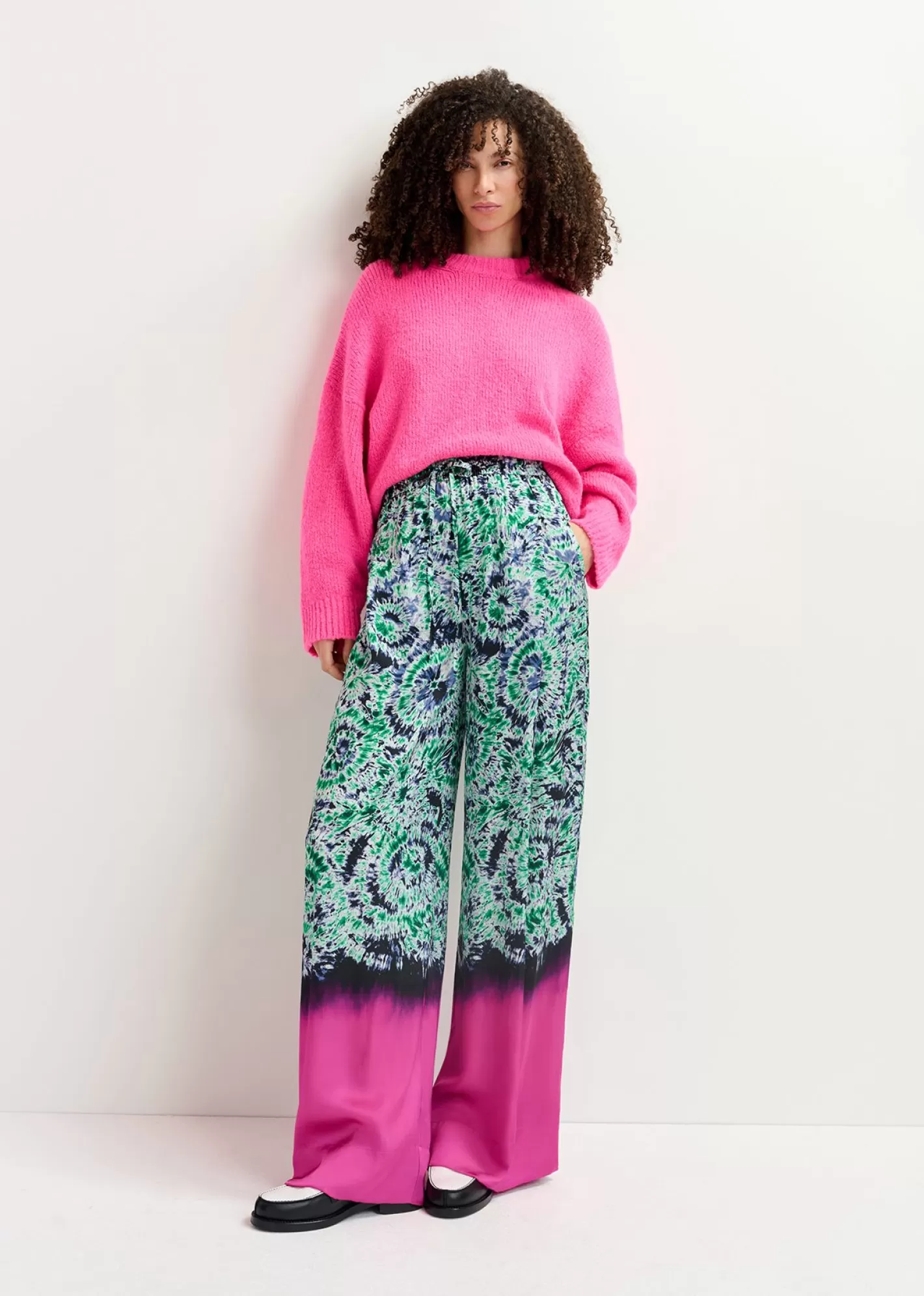 Cheap Green and navy blue abstract-print wide-leg pants with dip-dyed effect Fall 2024 Collection | Prints