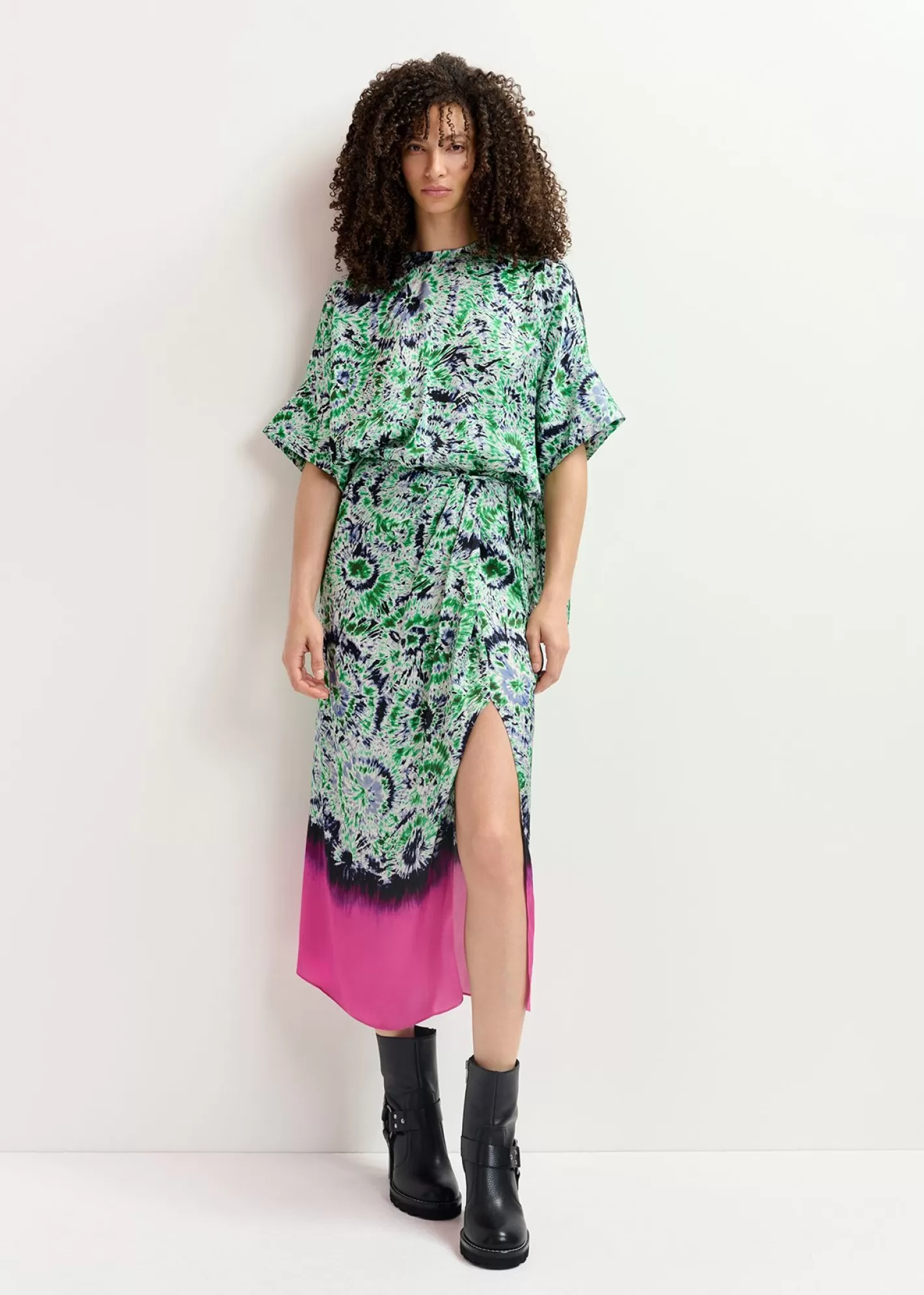 Cheap Green and navy blue printed midi skirt with dip-dyed effect Fall 2024 Collection | Prints