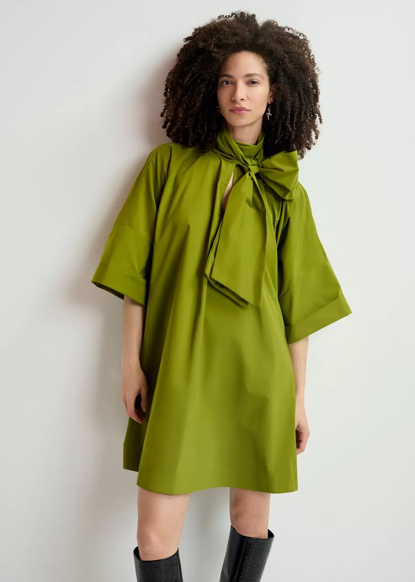 Clearance mini dress with pussy bow Fall 2024 Collection | Dresses
