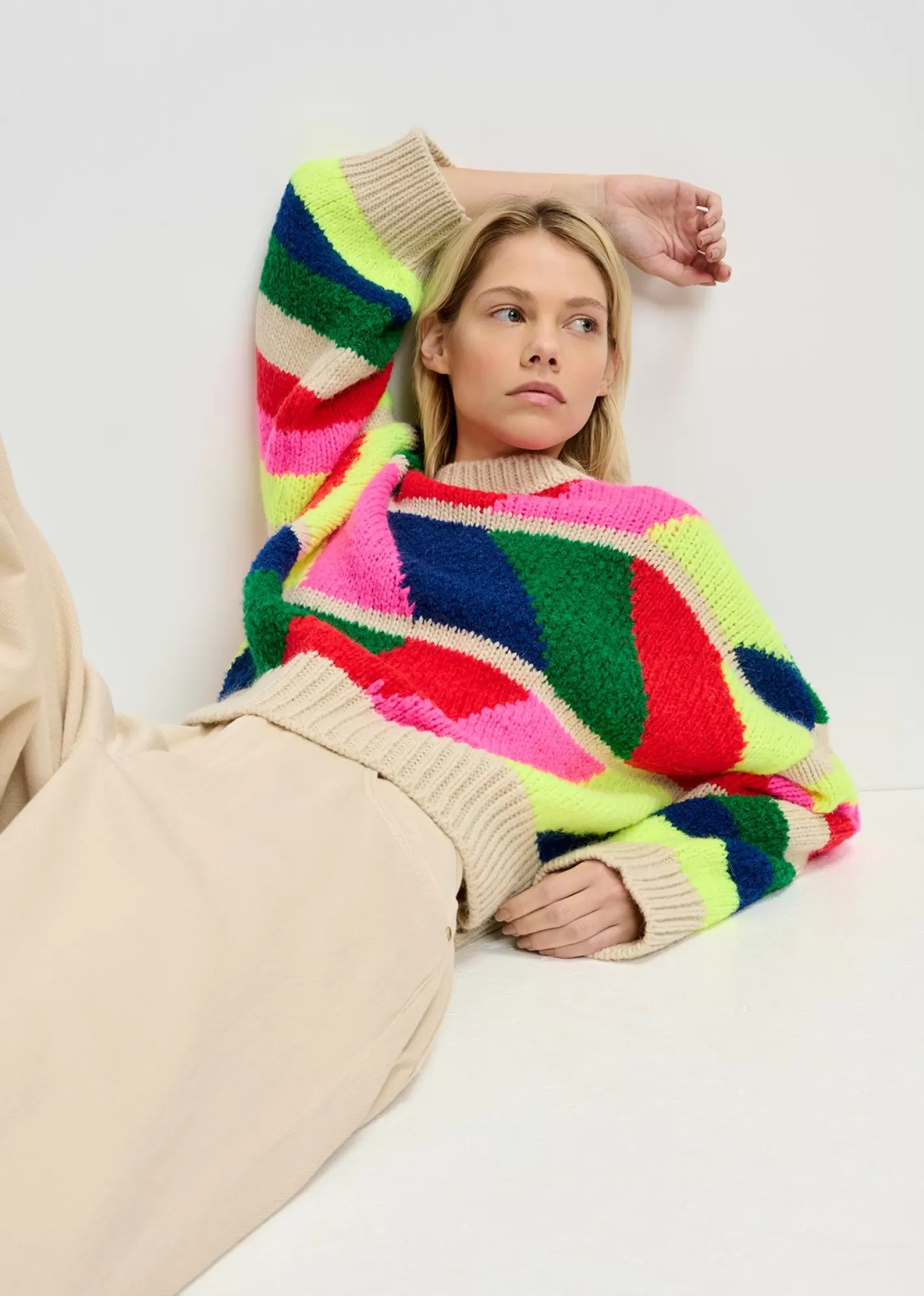 Online Multicolor geometric intarsia-knitted sweater Fall 2024 Collection | Sweaters & Cardigans