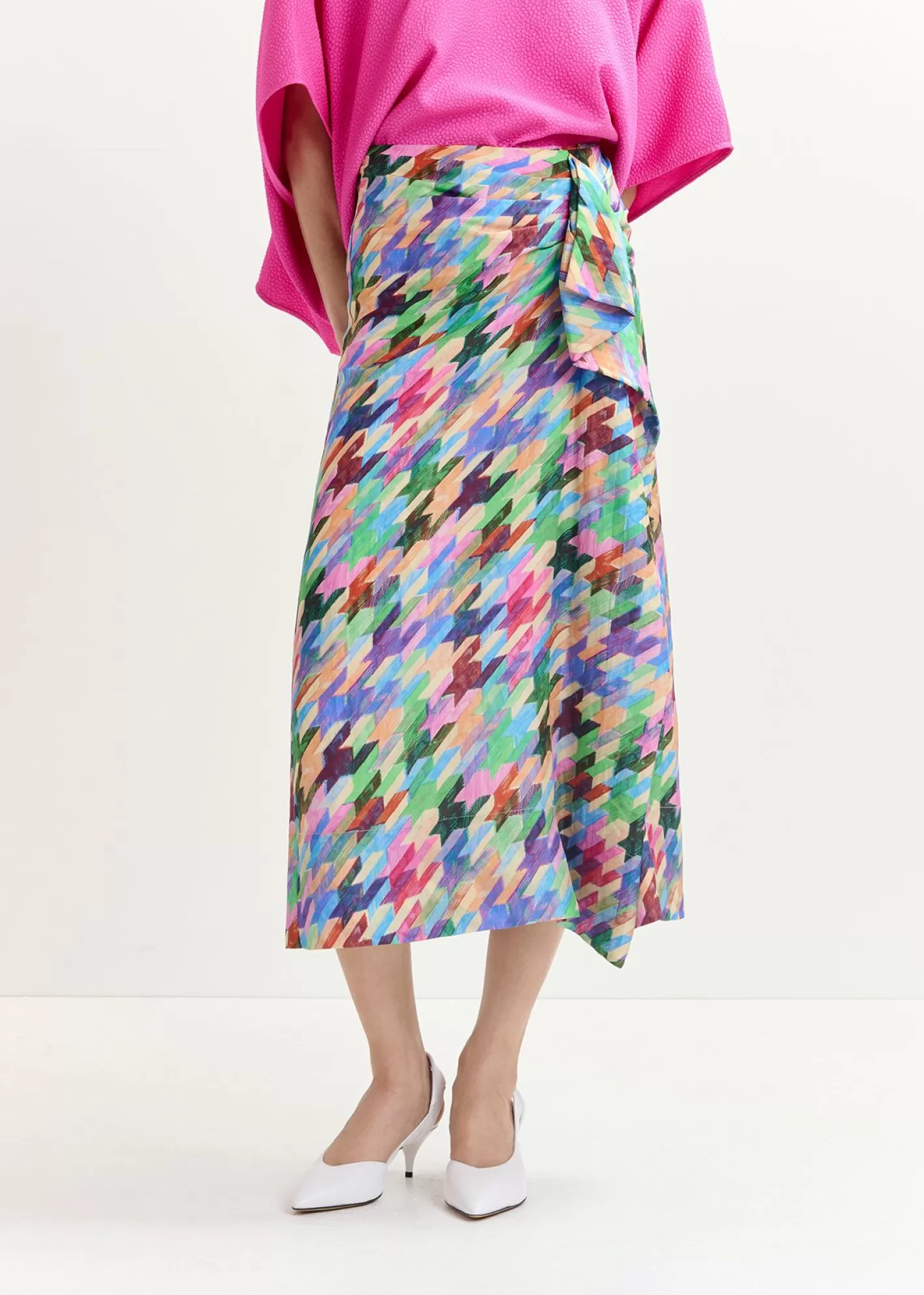 Hot Multicolor silk draped midi skirt with geometric print Fall 2024 Collection | Prints