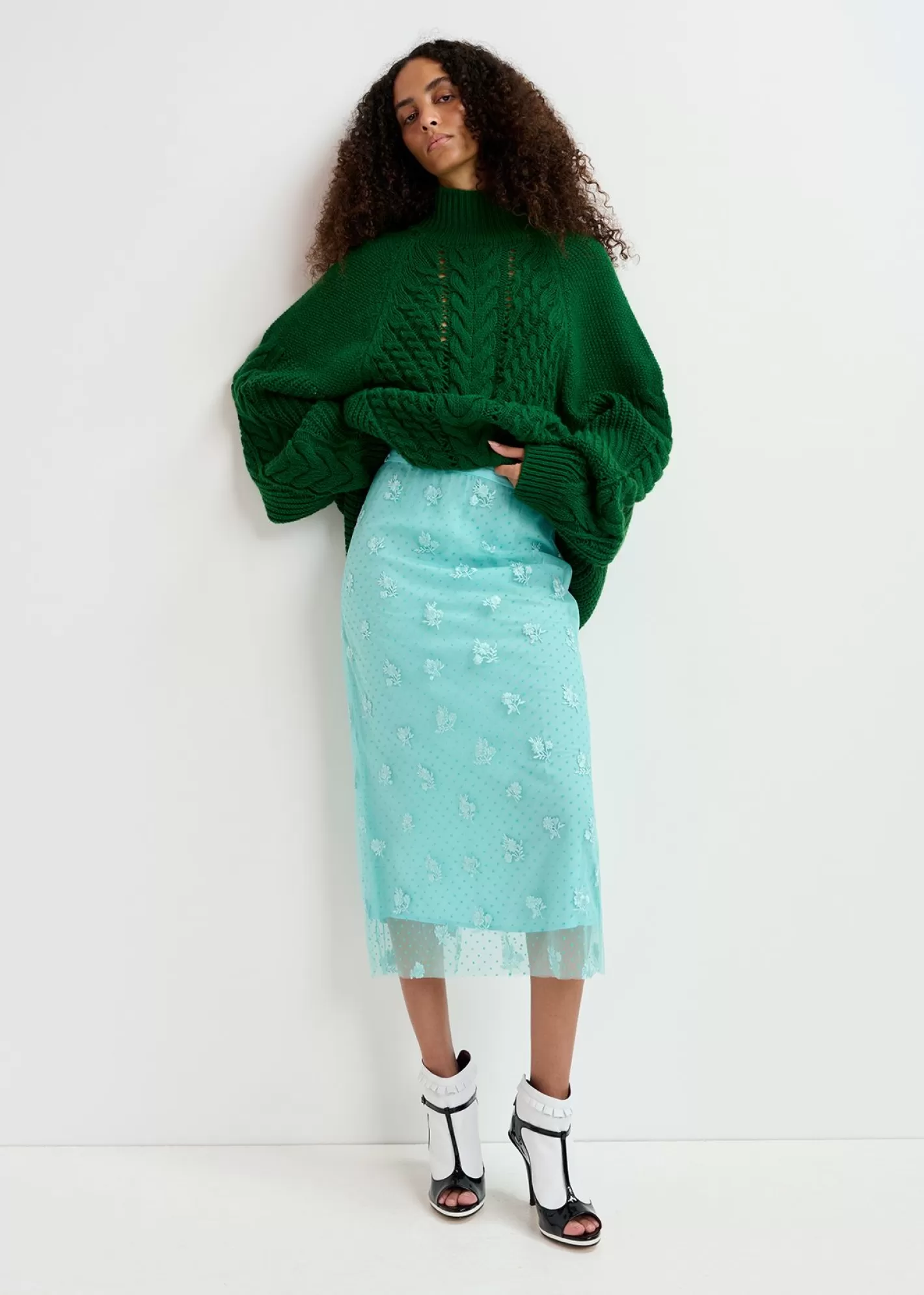 Sale tule midi skirt with floral embroideries Fall 2024 Collection | Partywear