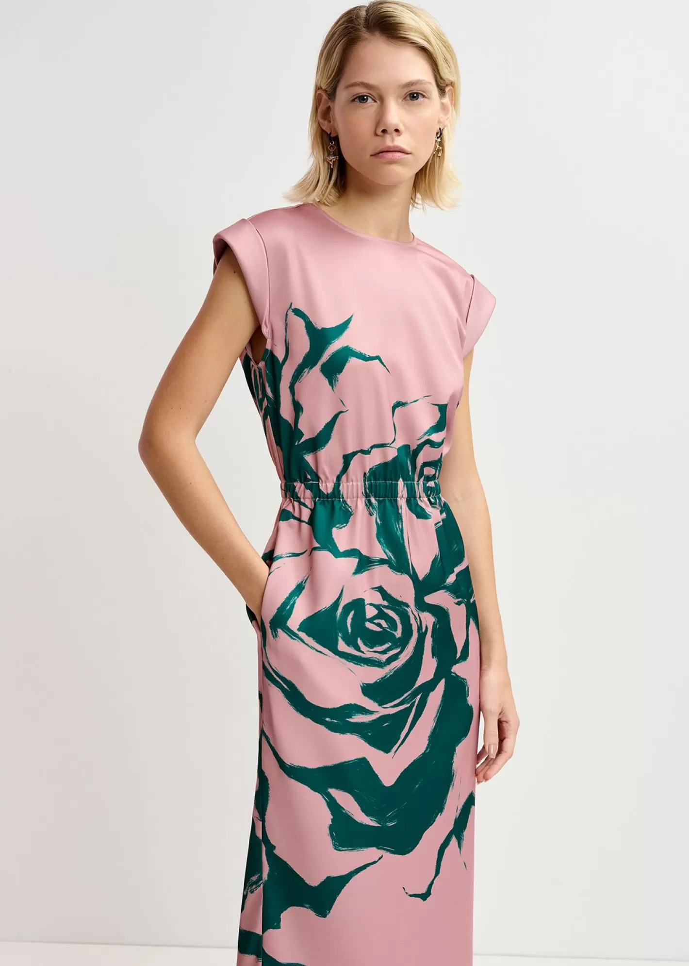 Hot Vintage pink midi-length dress with floral print Fall 2024 Collection | Prints