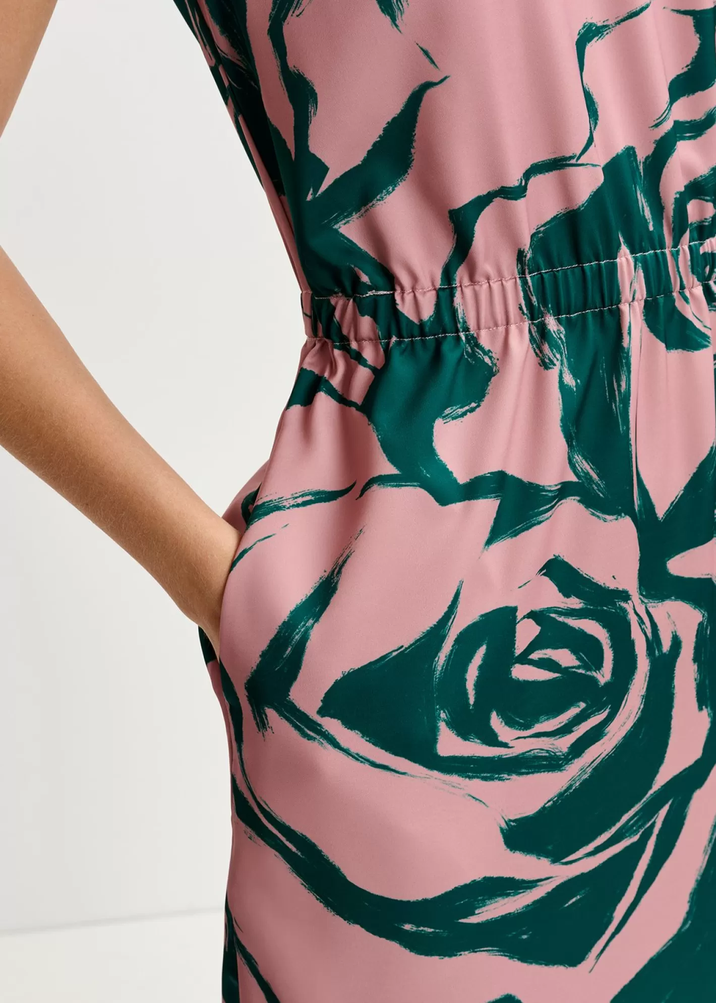 Hot Vintage pink midi-length dress with floral print Fall 2024 Collection | Prints