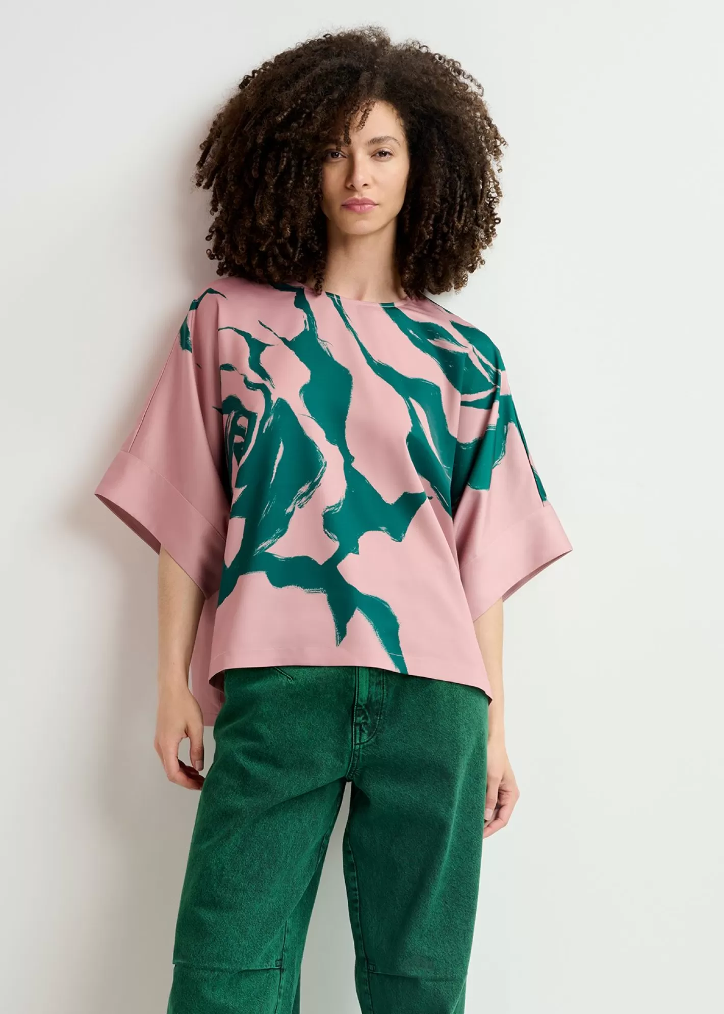 Store Vintage pink oversized top with floral print Fall 2024 Collection | Prints