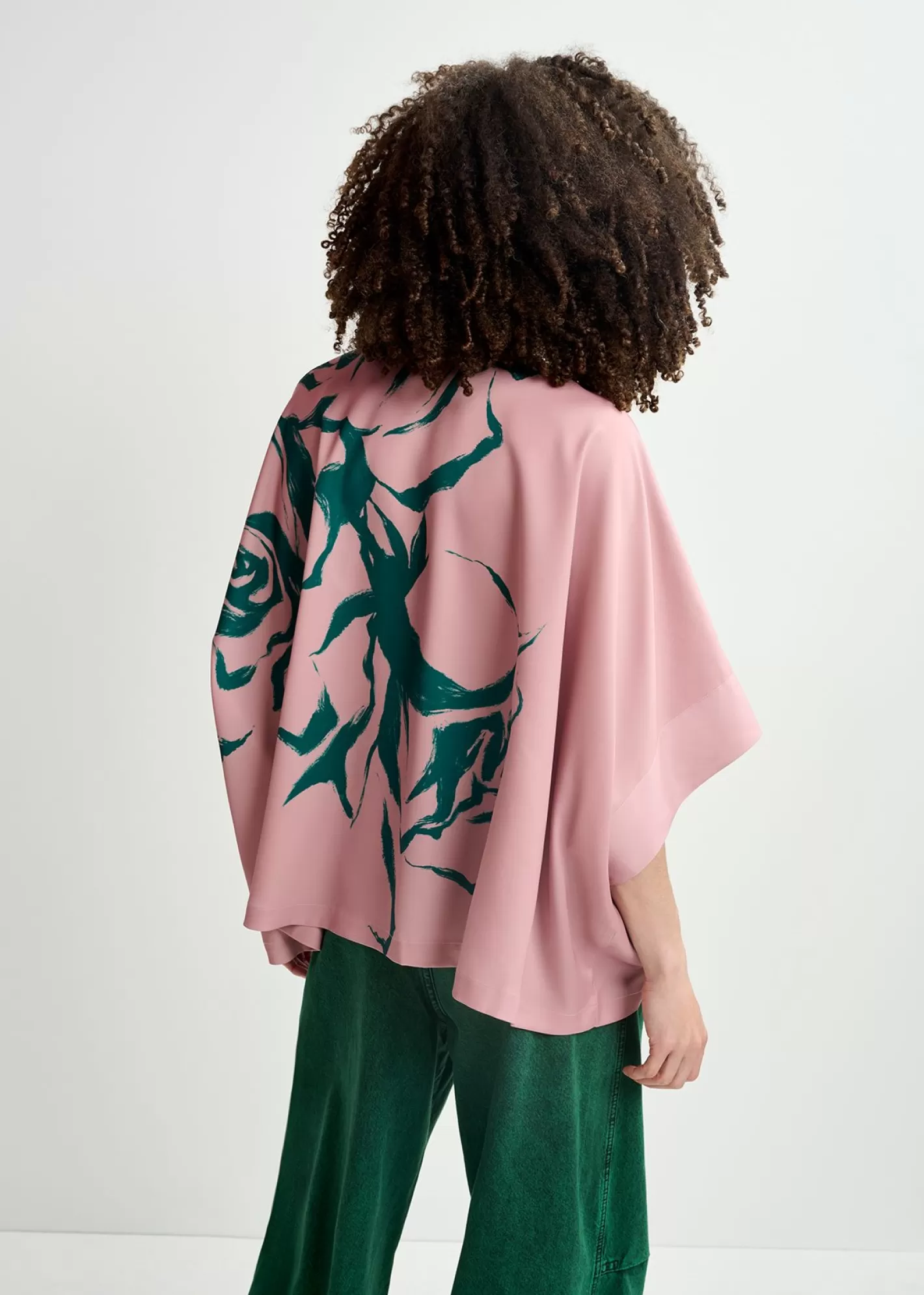 Store Vintage pink oversized top with floral print Fall 2024 Collection | Prints